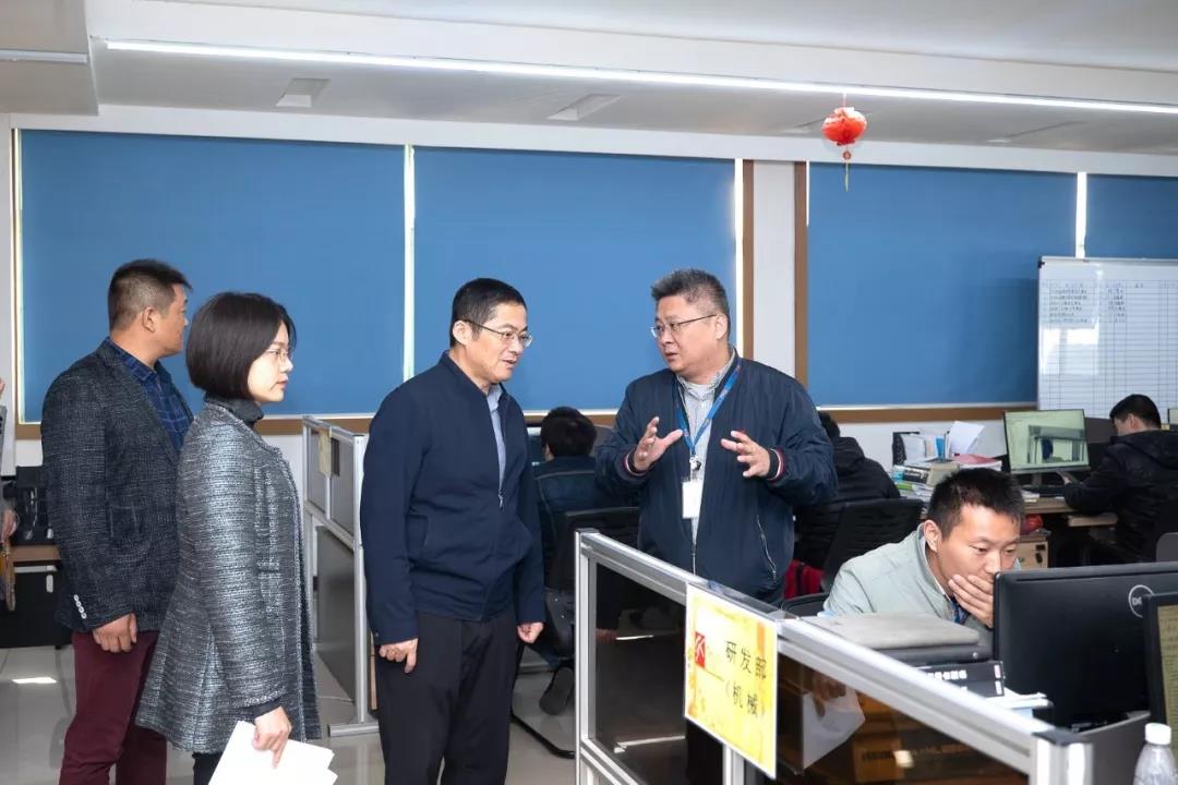 區(qū)領(lǐng)導赴黃橋街道調(diào)研