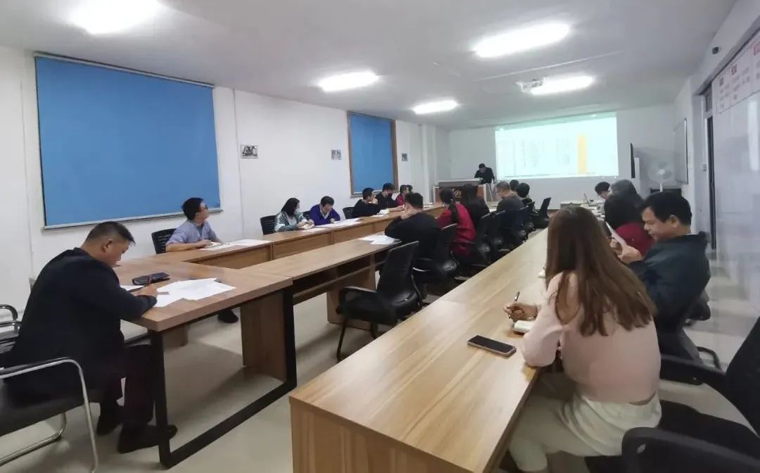 促提升，強(qiáng)管理！冠科集團(tuán)舉辦管理層領(lǐng)導(dǎo)力培訓(xùn)